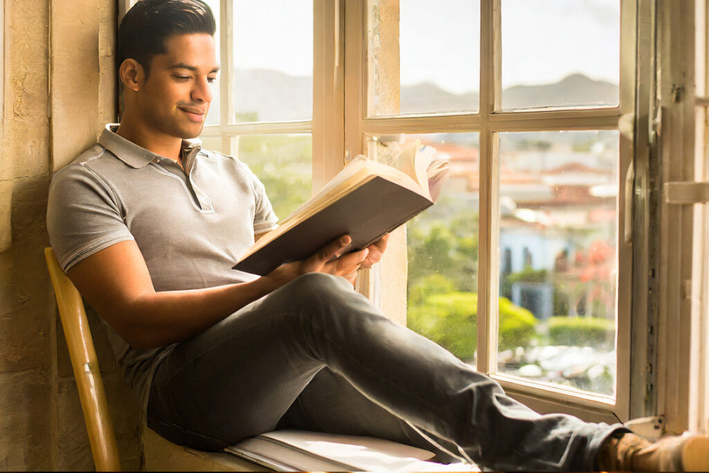 Firefly-photographs-of-men-reading-by-a-window-76894